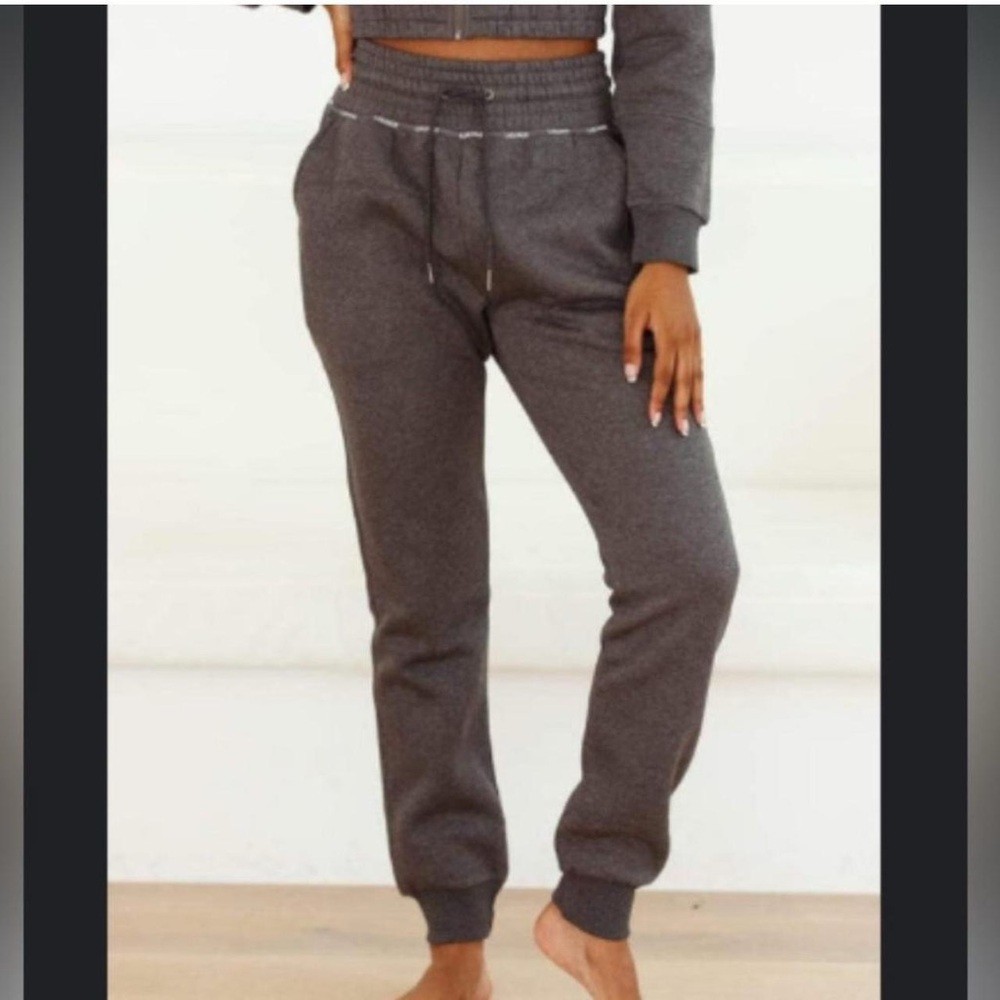 LOUNGE APPAREL Joggers